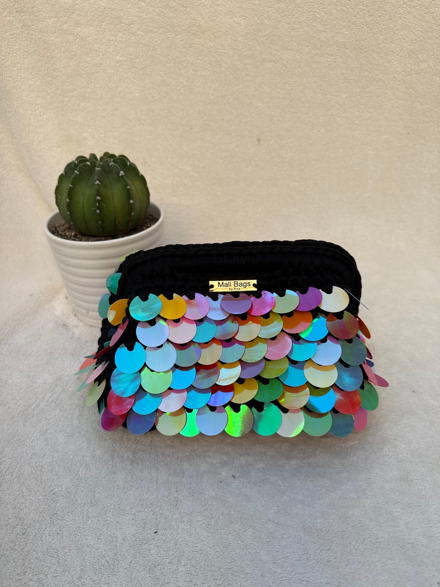 Alba Black mermaid clutch