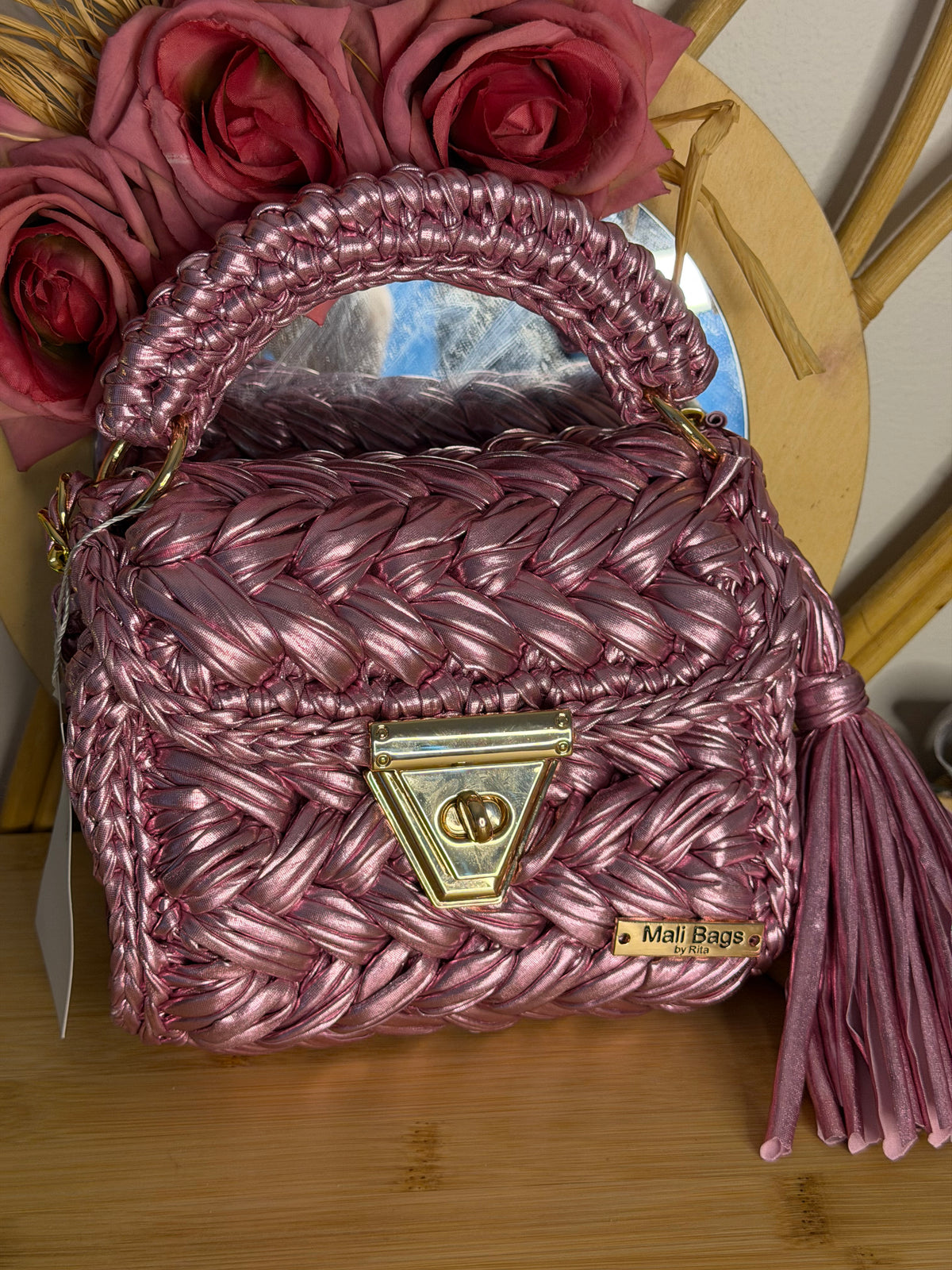 Isla pink metallic puff bag
