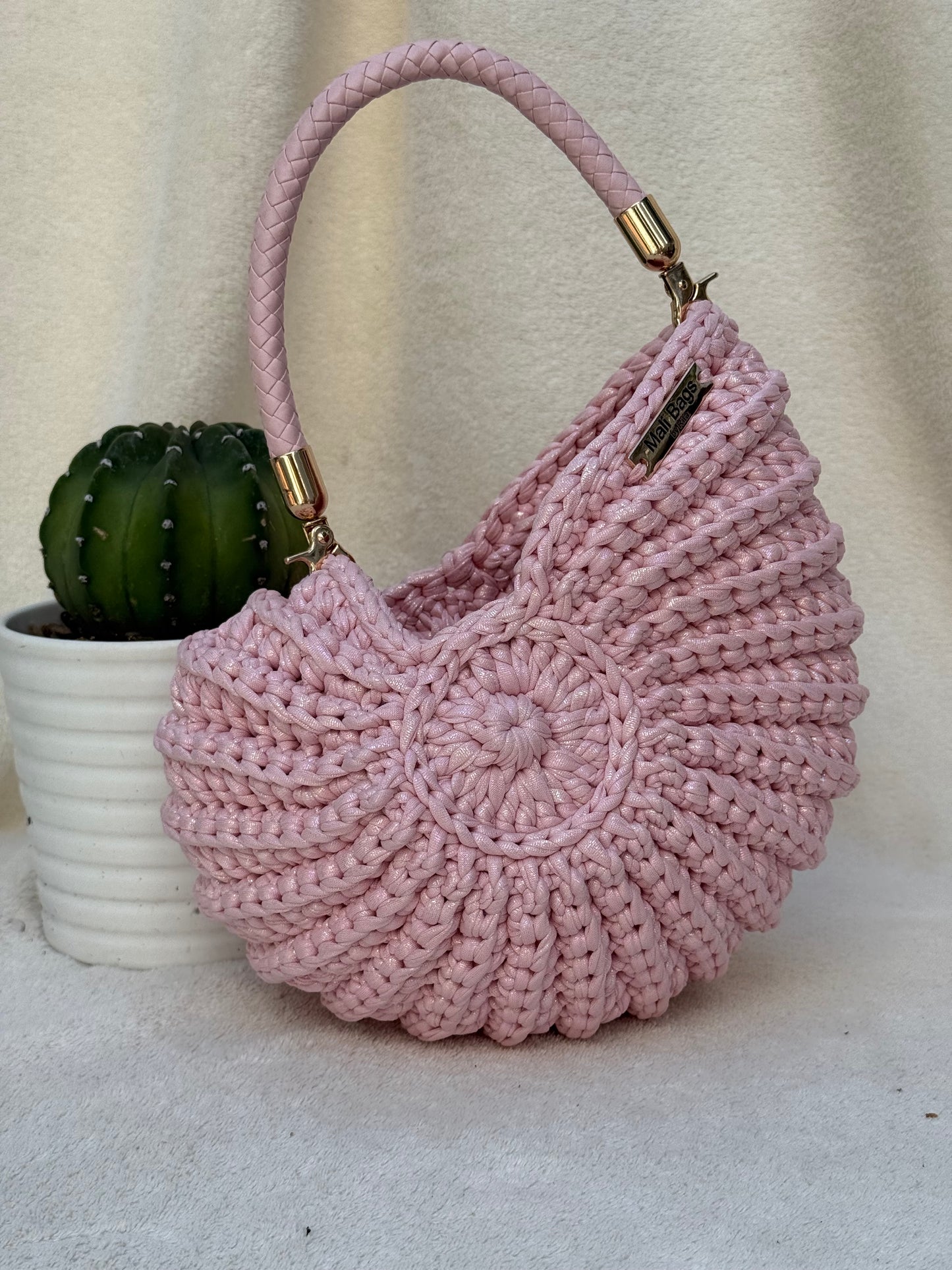 Ariel Round shell pink mermaid