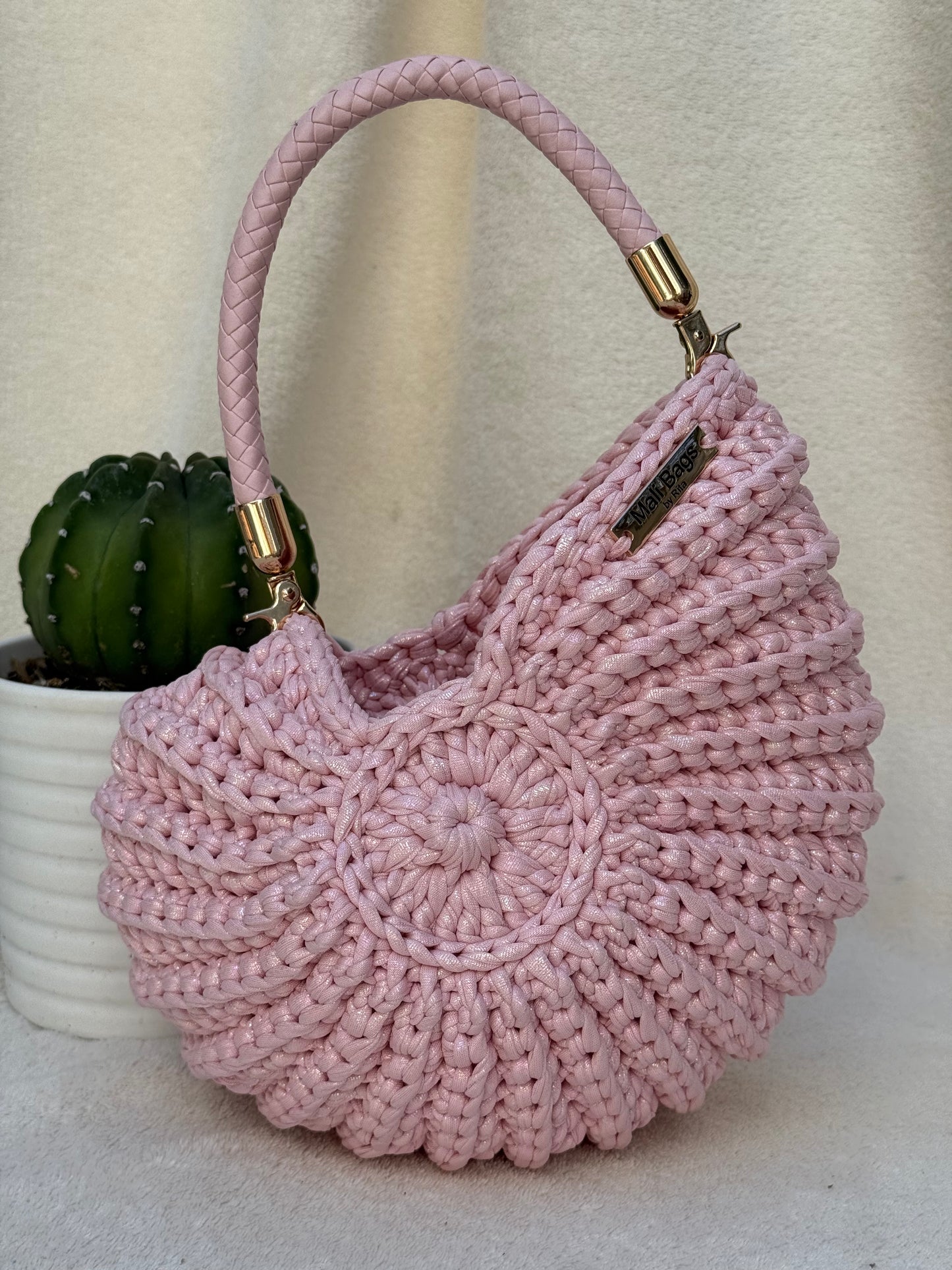 Ariel Round shell pink mermaid