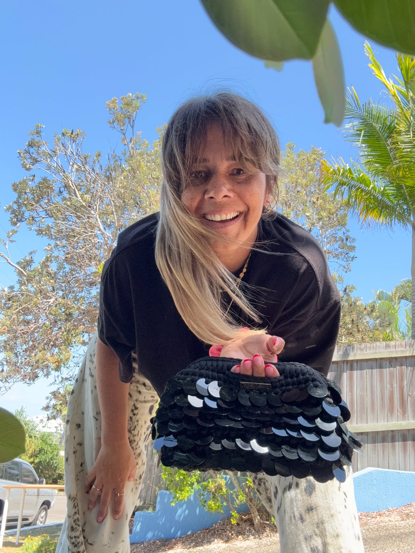 Alba Black mermaid clutch