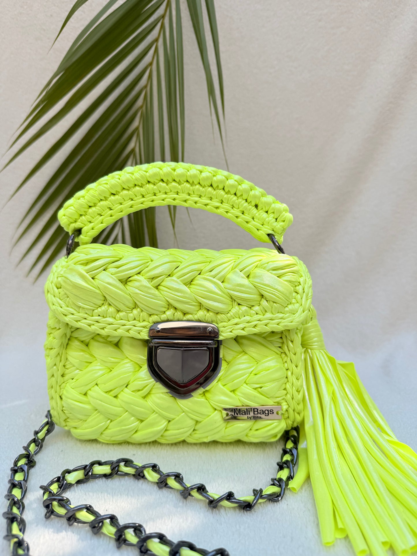 Isla yellow neon Premium Yarn
