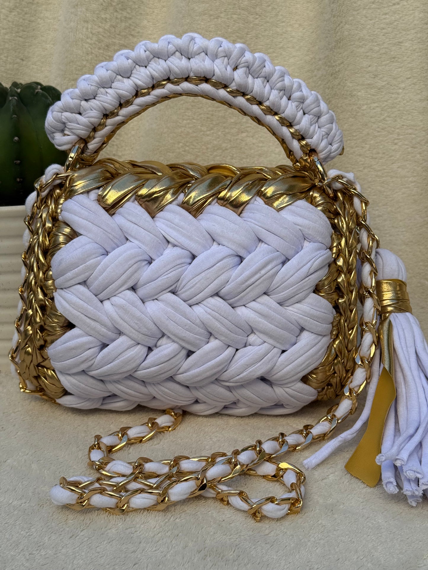Aurora Puff bag White&Gold