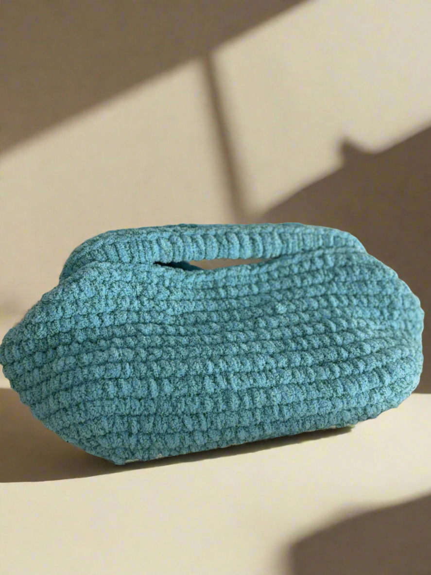 Mel Velvet clutch blue w/glitter green yarn