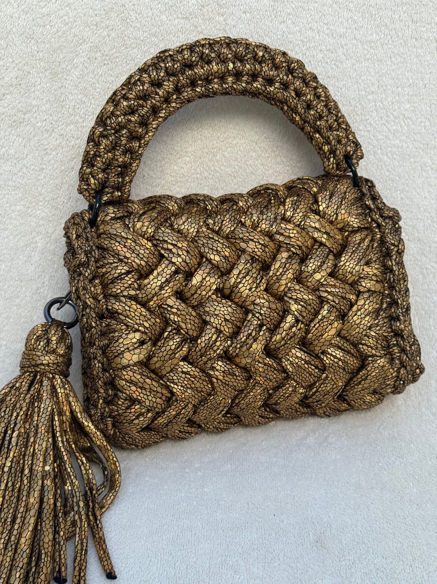 Coco Crochet Metallic in Snake Gold Iridescent