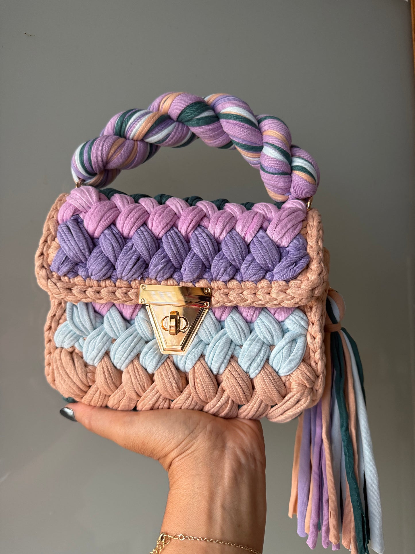 Violet puff bag