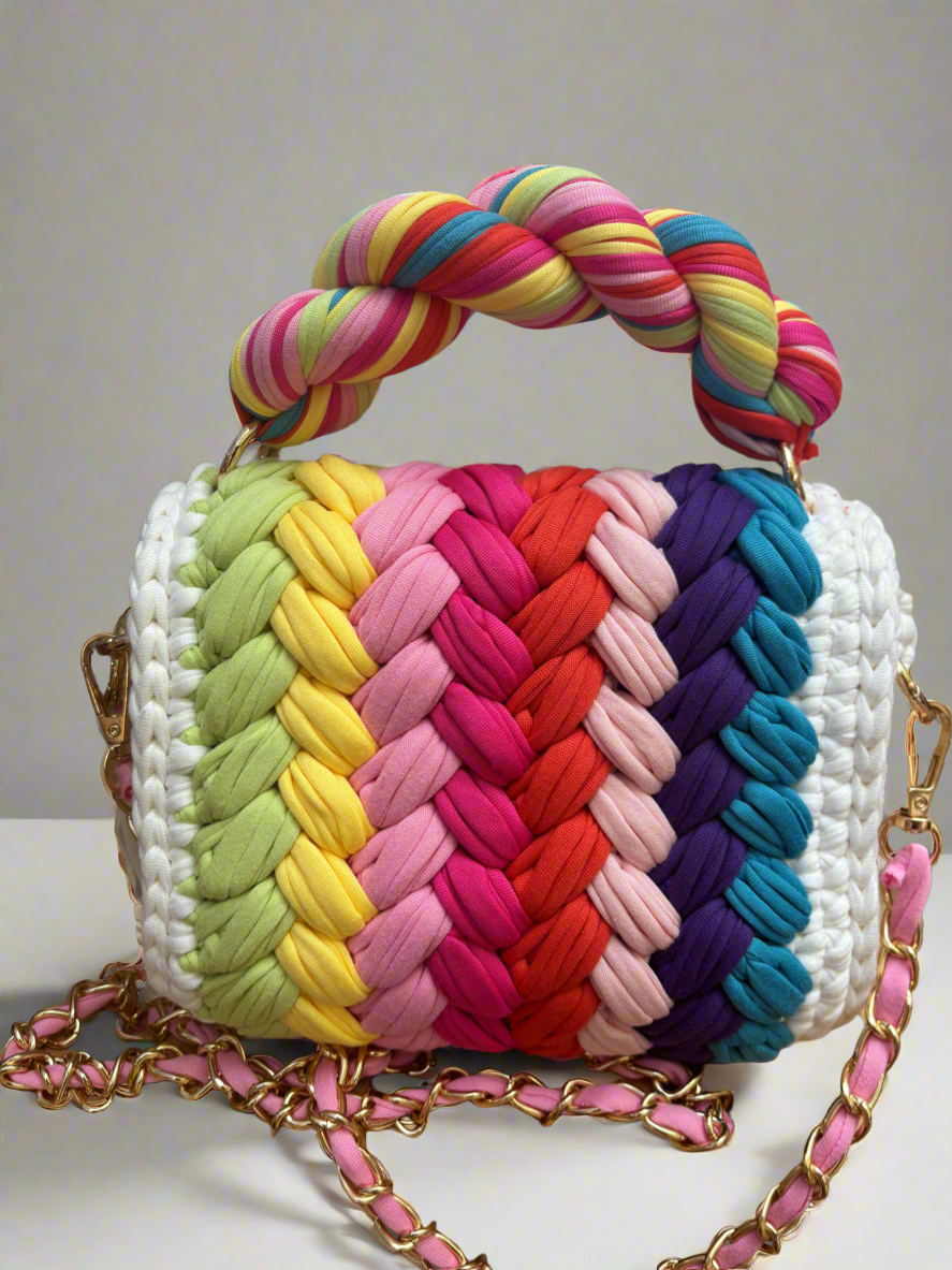 Alma puff bag