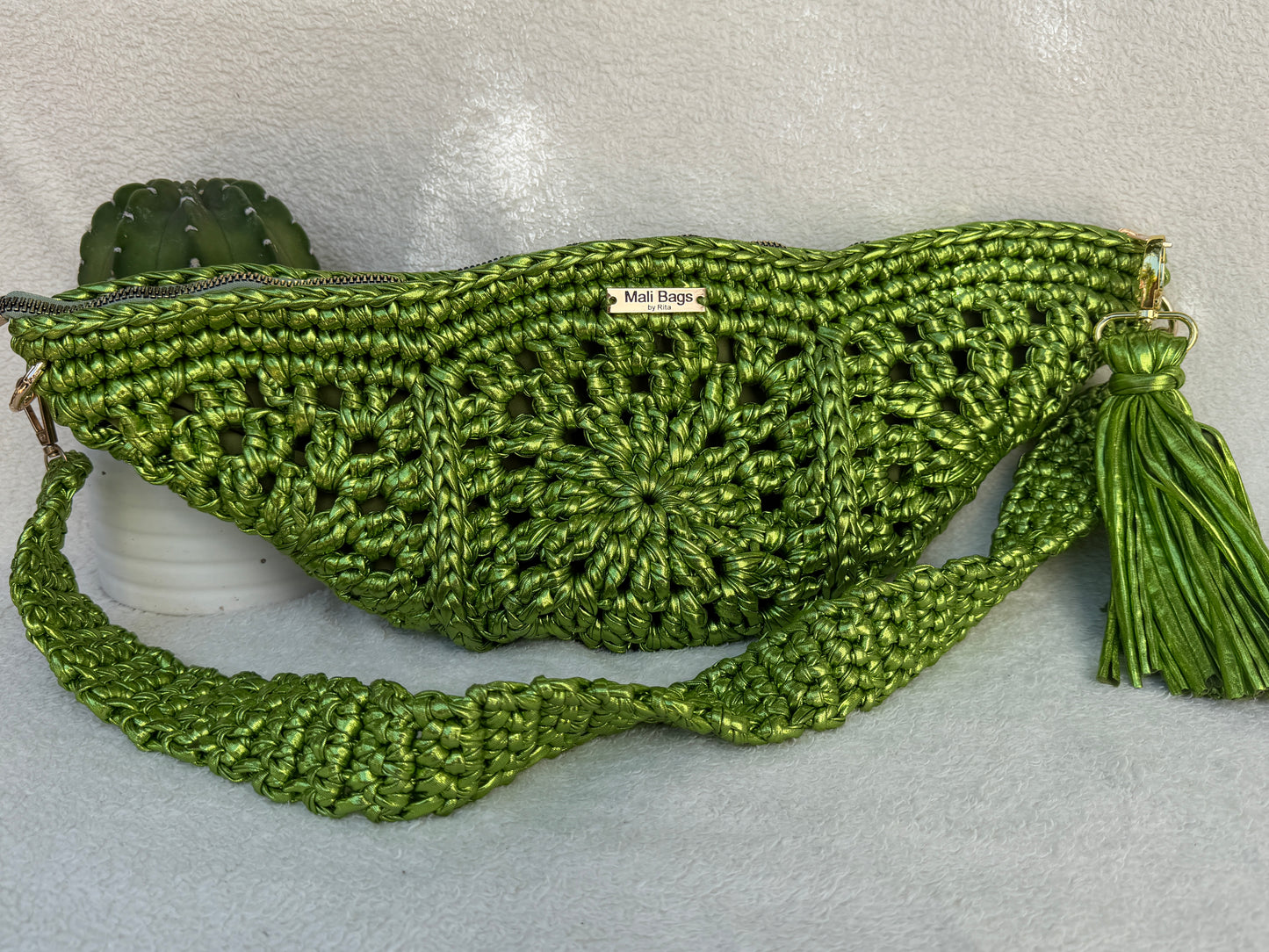 Luna shoulder bag metallic green