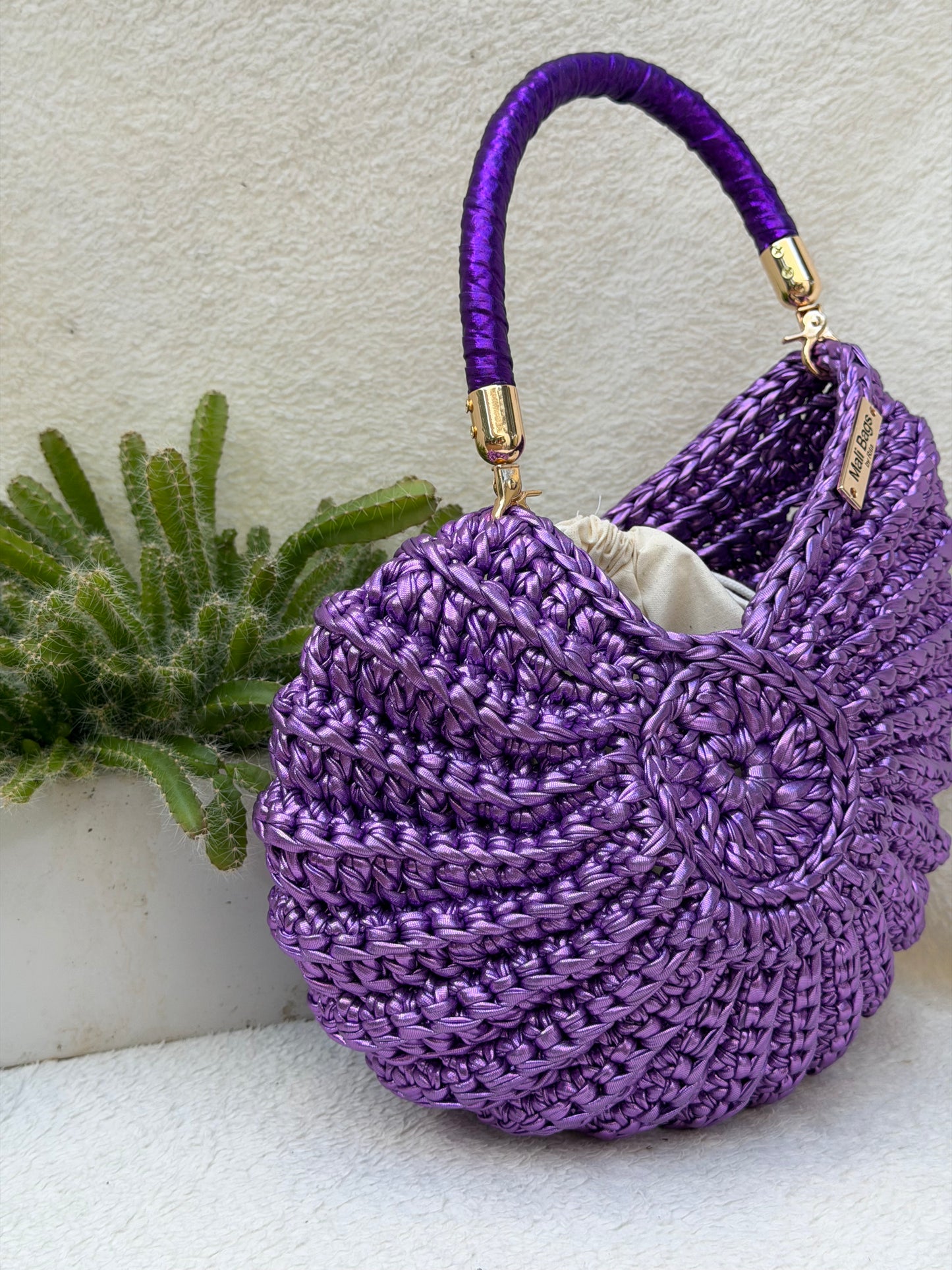Ariel Seashell metallic Violet