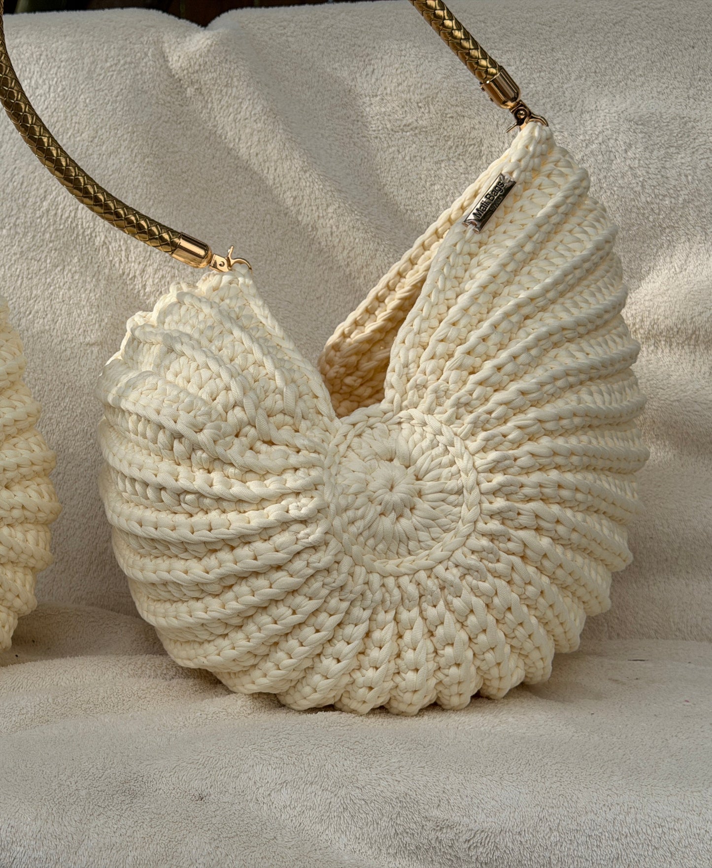 XXL Ariel seashell bag