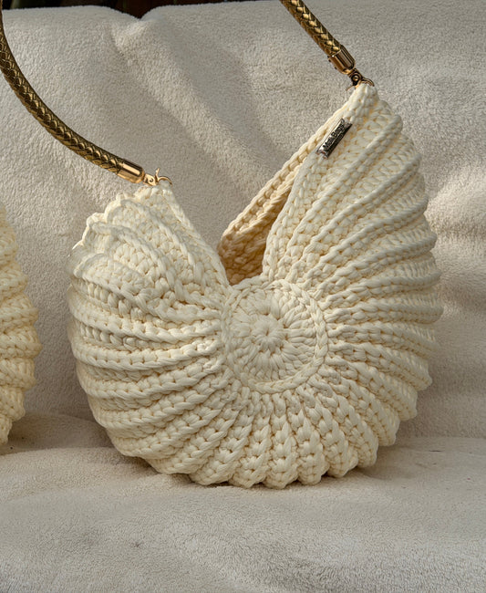 XXL Ariel seashell bag