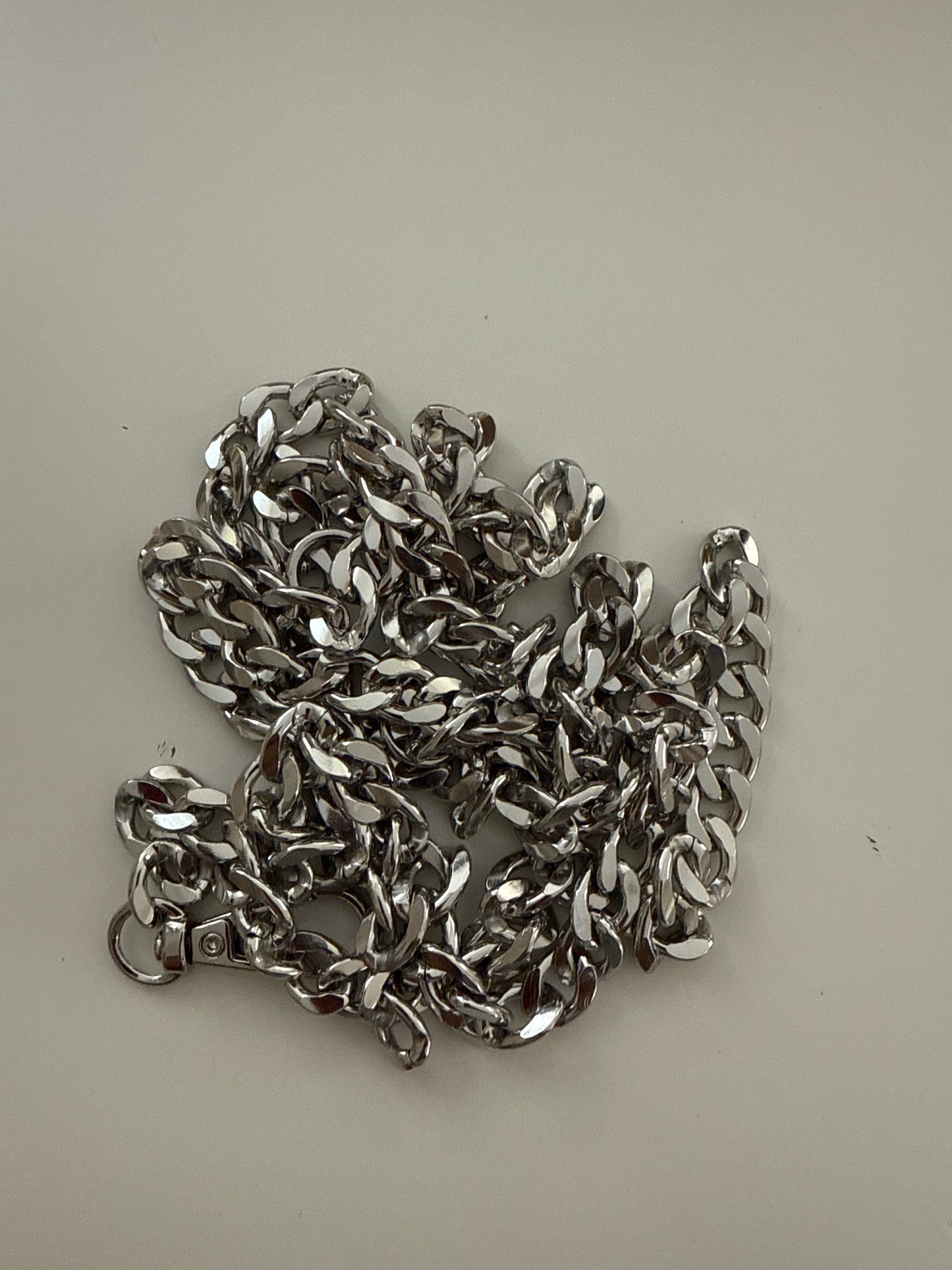 Crossbody chain