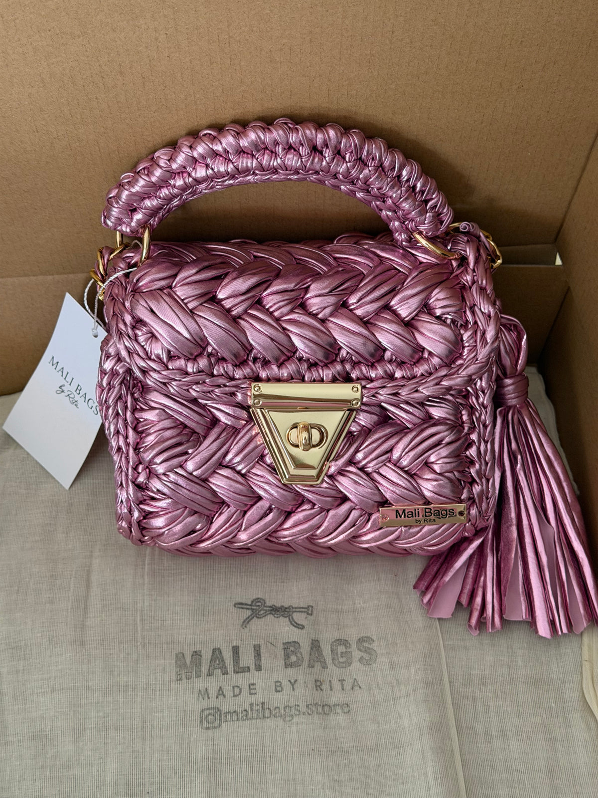 Isla pink metallic puff bag