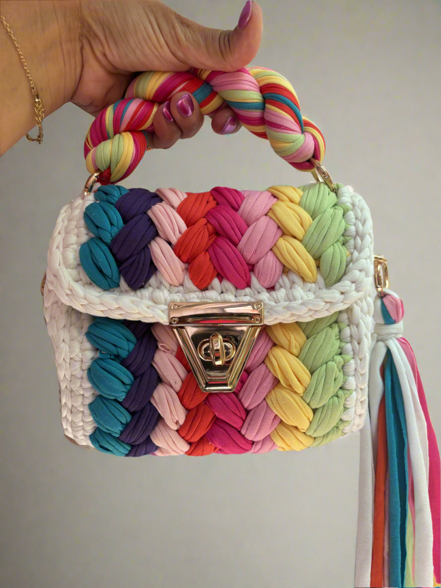 Alma puff bag