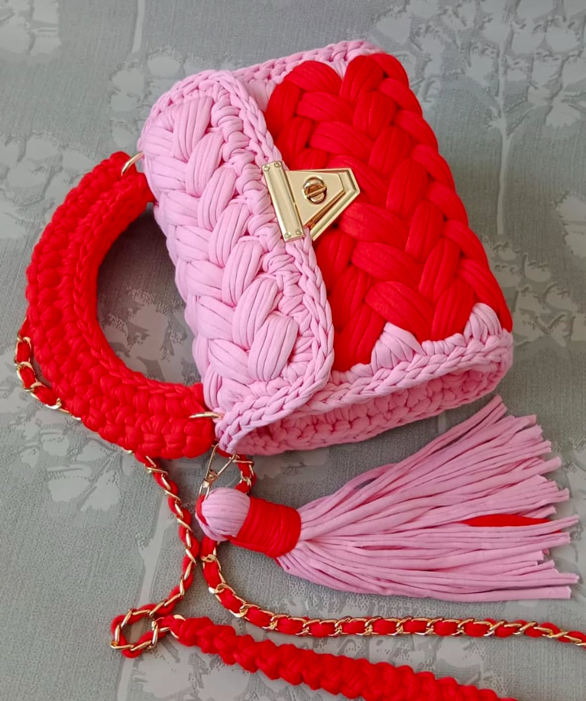 Carmella red&pink premium yarn