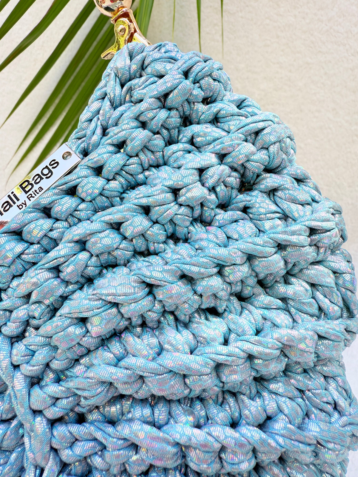 Ariel Round Shell in Iridescent Light Blue-thumbmail-7