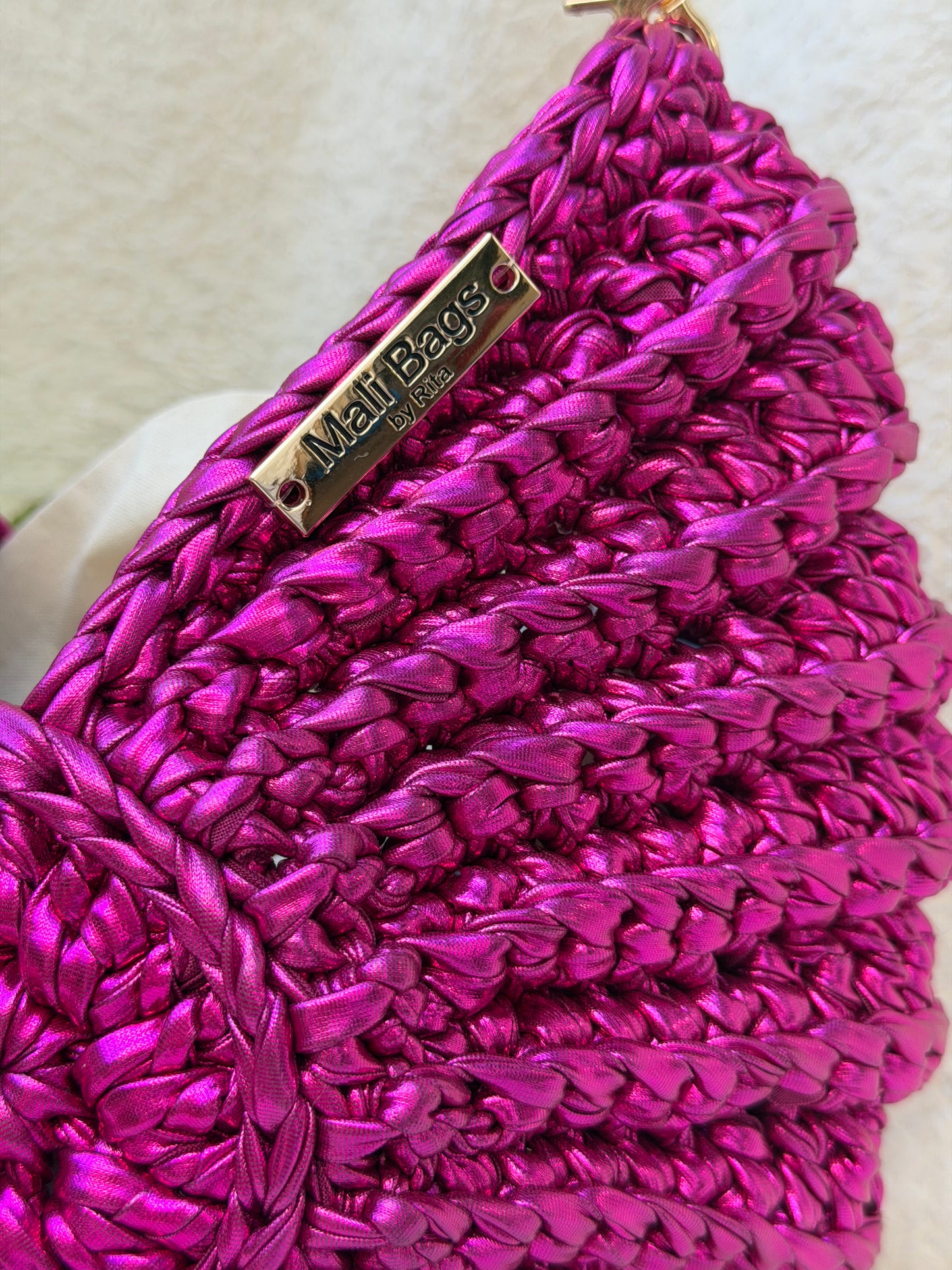 Ariel Seashell metallic Fuscia