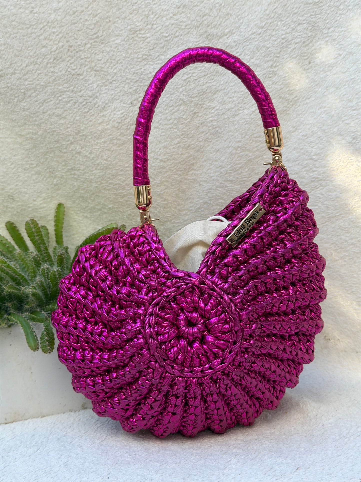 Ariel Seashell metallic Fuscia