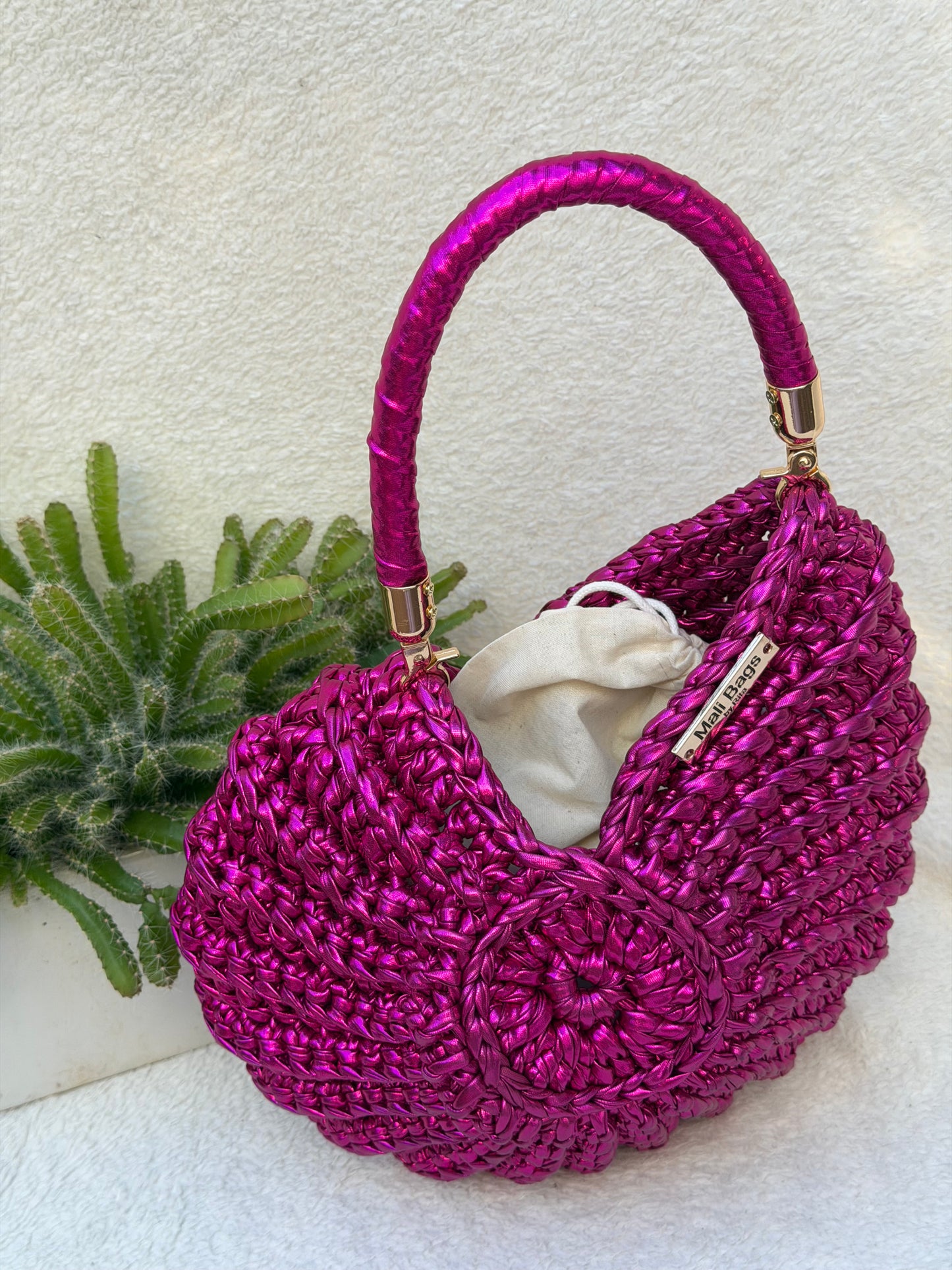 Ariel Seashell metallic Fuscia