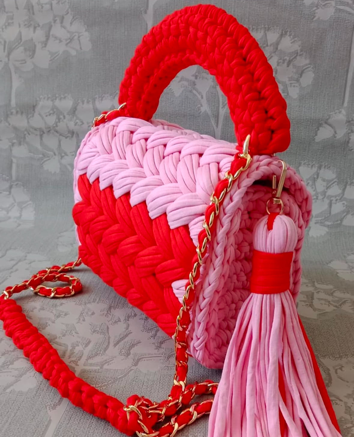 Carmella red&pink premium yarn
