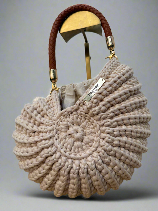 Ariel round seashell sand colour
