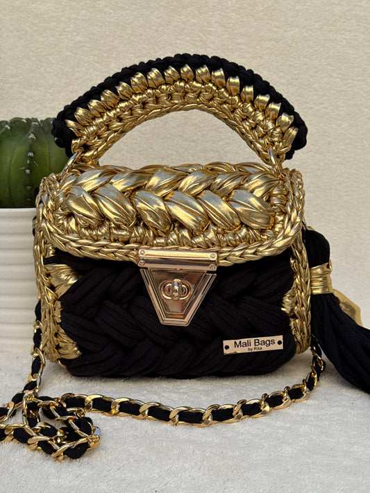 Aurora black premium yarn