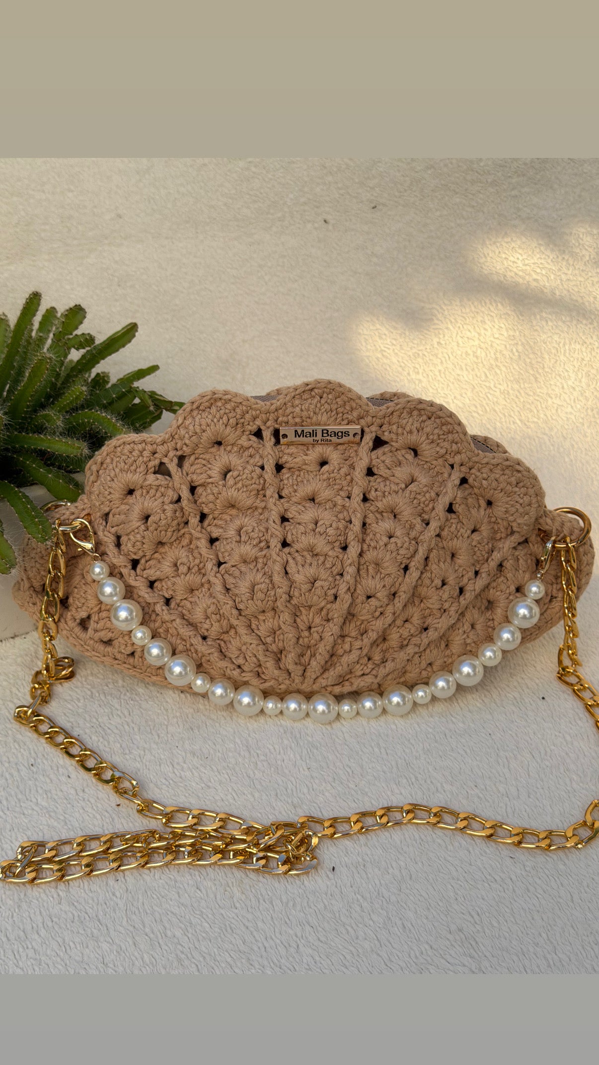 Arabella clam shell beige