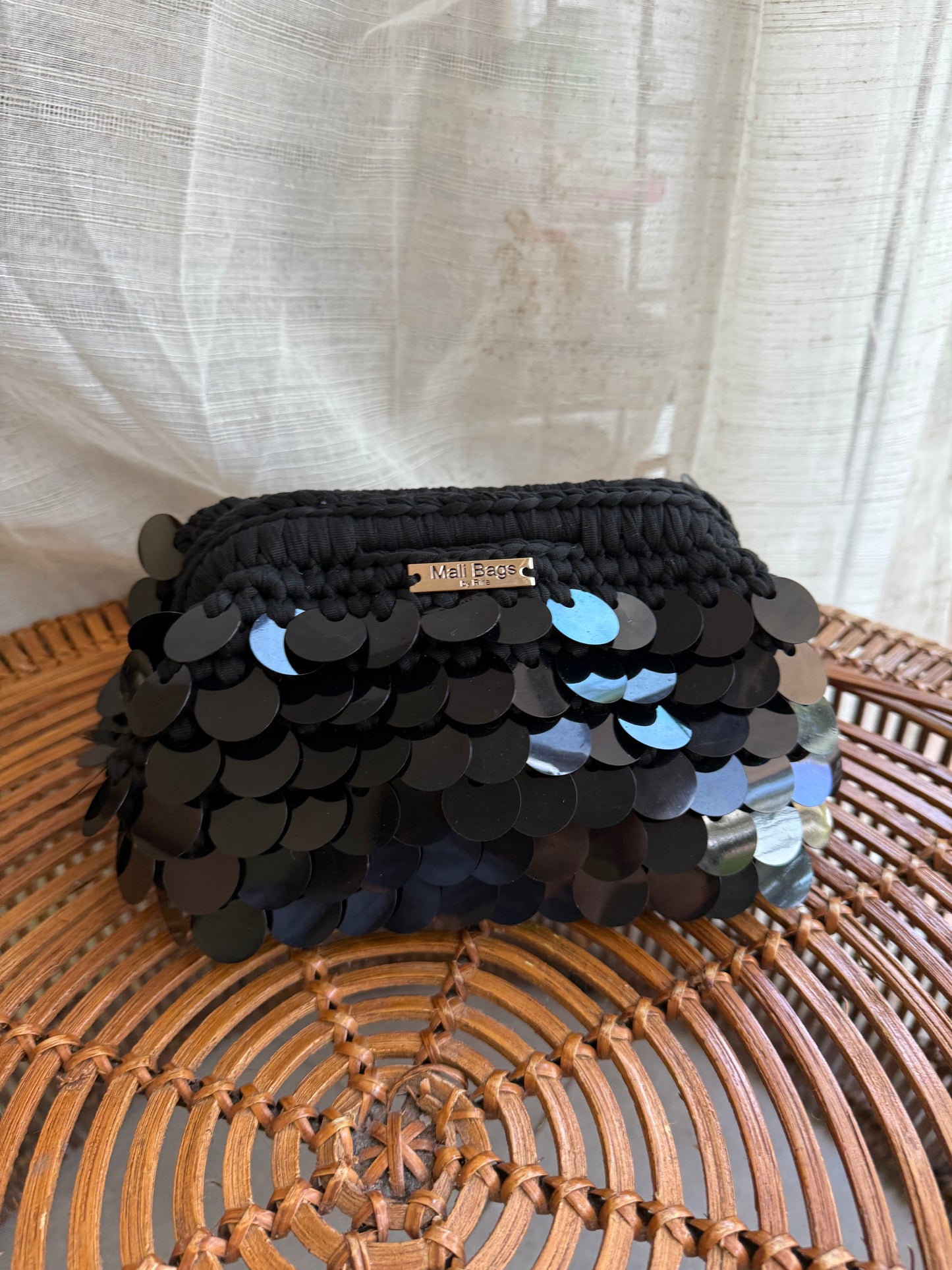 Alba Black mermaid clutch