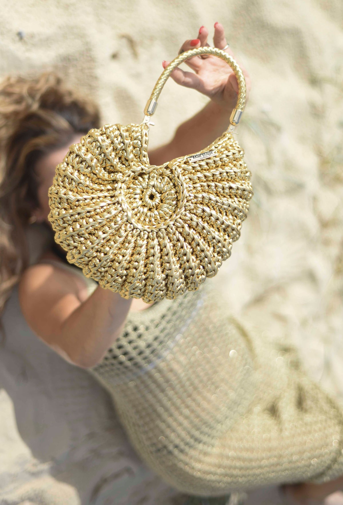 Ariel Round Shell in Gold-thumbmail-11