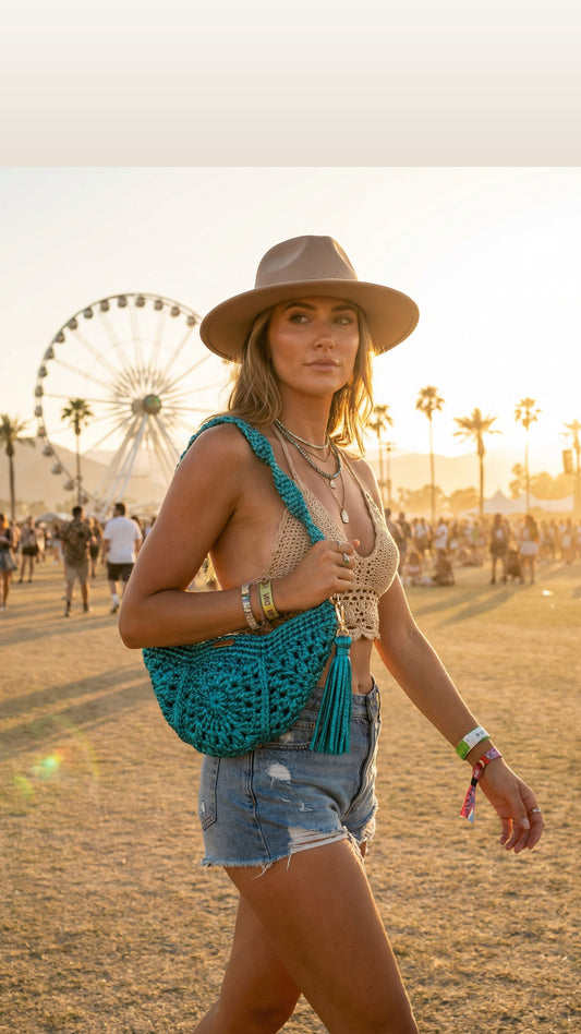 Luna shoulder bag electric blue