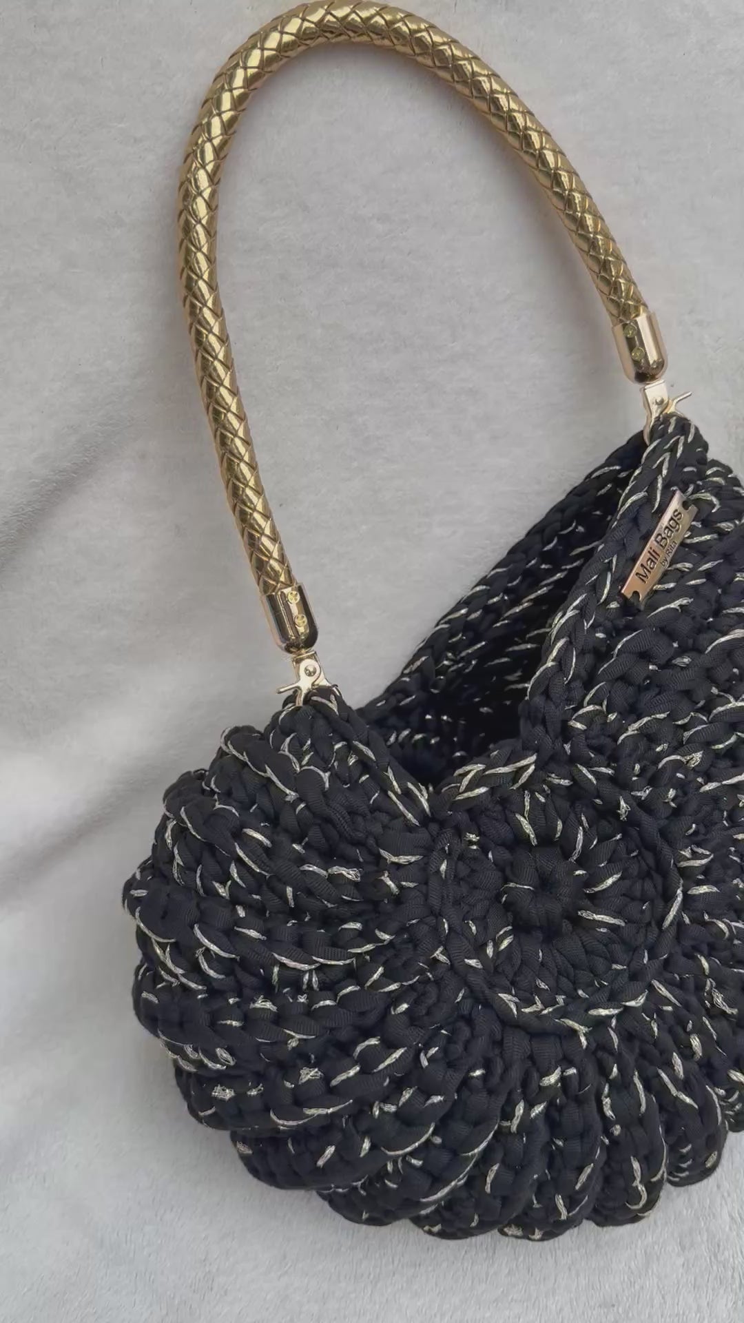 Ariel Round Shell in Black & Gold-thumbmail-2